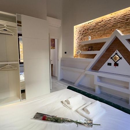 Suite Stylish & Cozy Apartment In The Heart Of Floransa Dış mekan fotoğraf