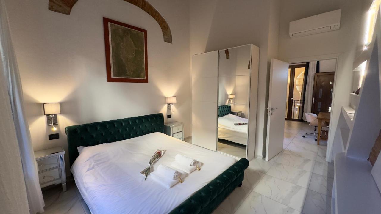 Suite Stylish & Cozy Apartment In The Heart Of Floransa Dış mekan fotoğraf
