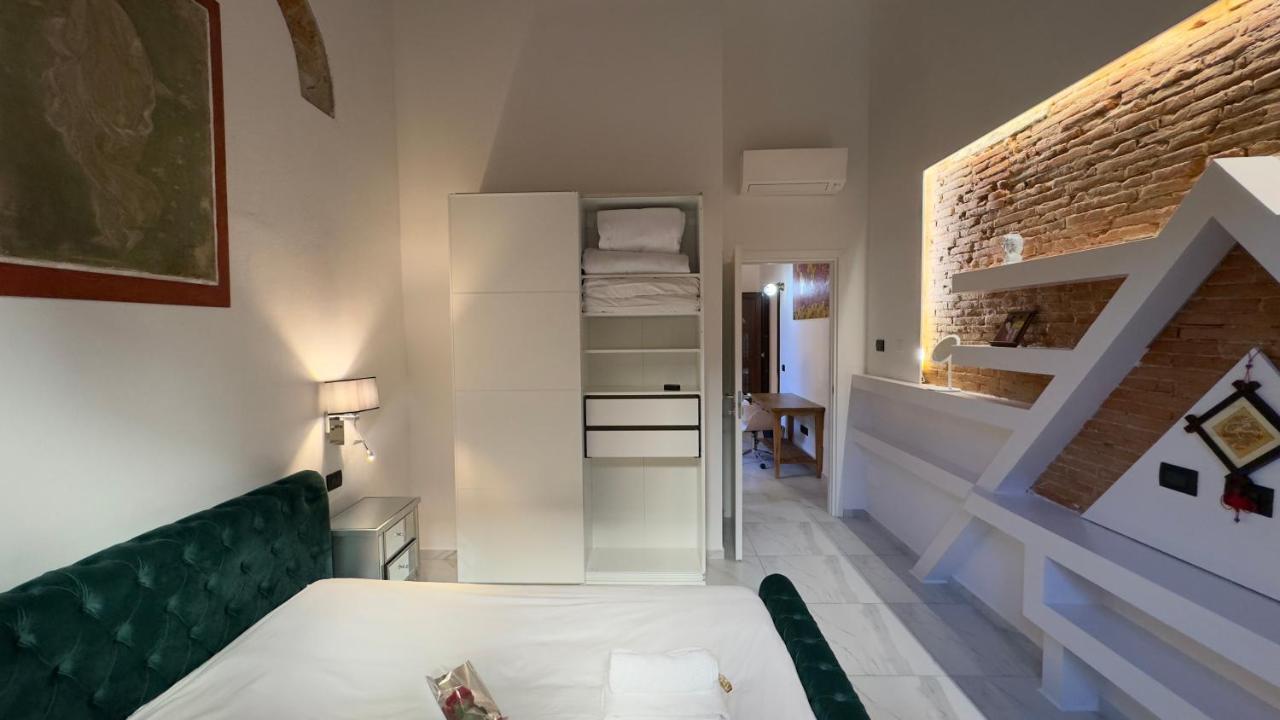 Suite Stylish & Cozy Apartment In The Heart Of Floransa Dış mekan fotoğraf
