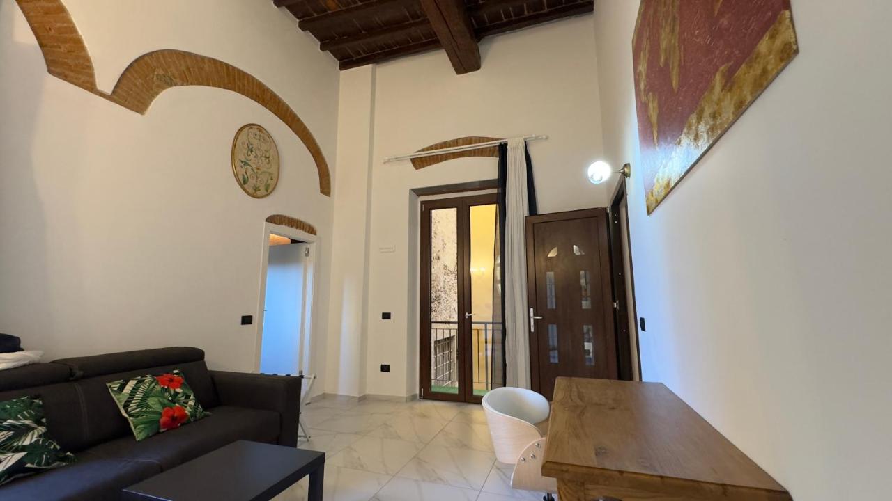 Suite Stylish & Cozy Apartment In The Heart Of Floransa Dış mekan fotoğraf