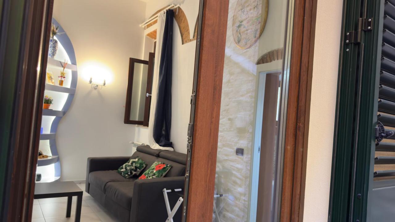 Suite Stylish & Cozy Apartment In The Heart Of Floransa Dış mekan fotoğraf