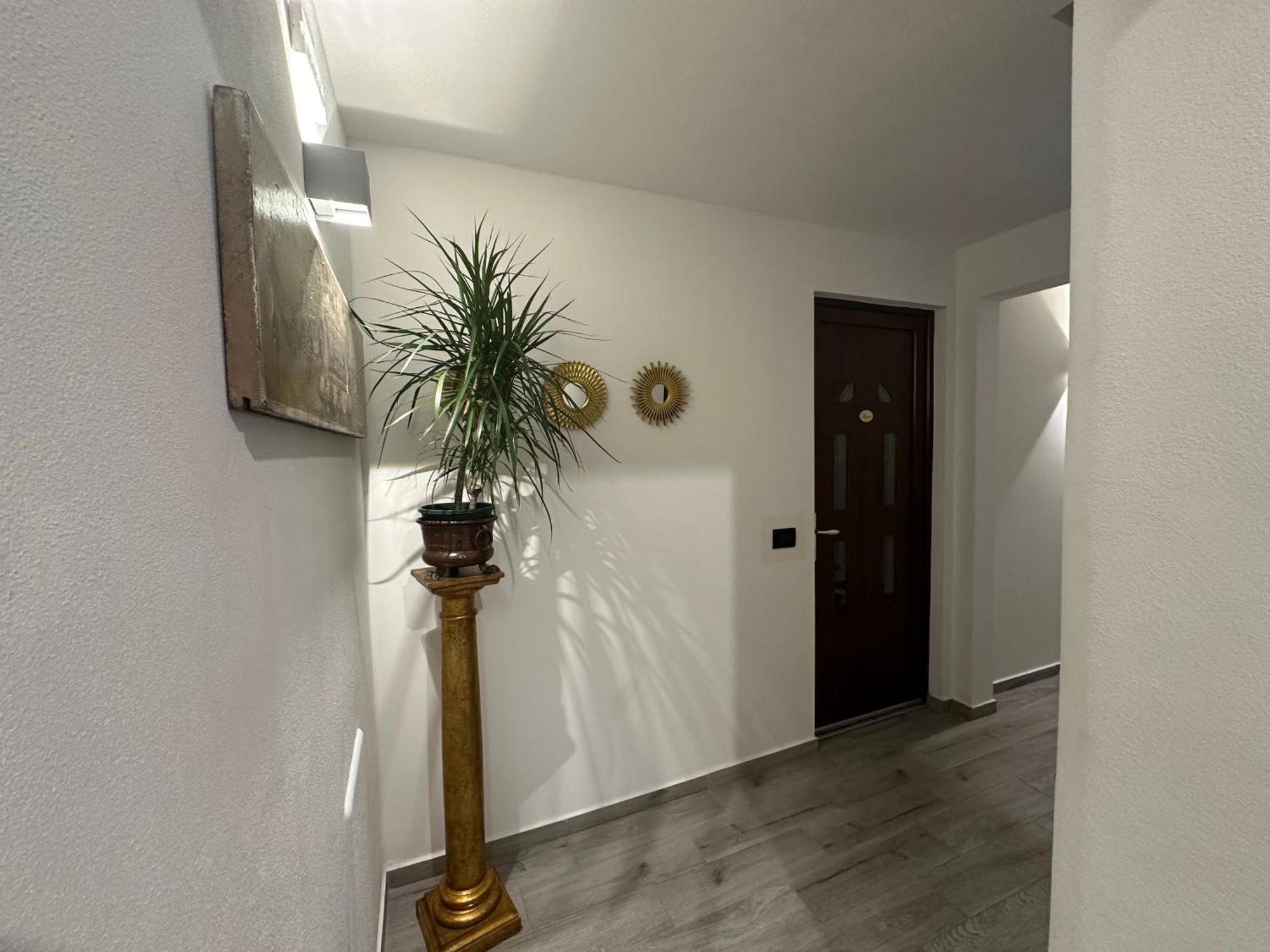 Suite Stylish & Cozy Apartment In The Heart Of Floransa Dış mekan fotoğraf